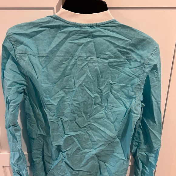 Long sleeve buttoned up shirt - Picture 4 of 4